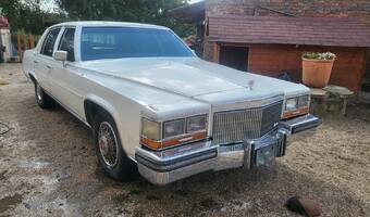 Cadillac Brougham  1988