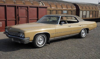 Buick Centurion HardTop Sedan  1972