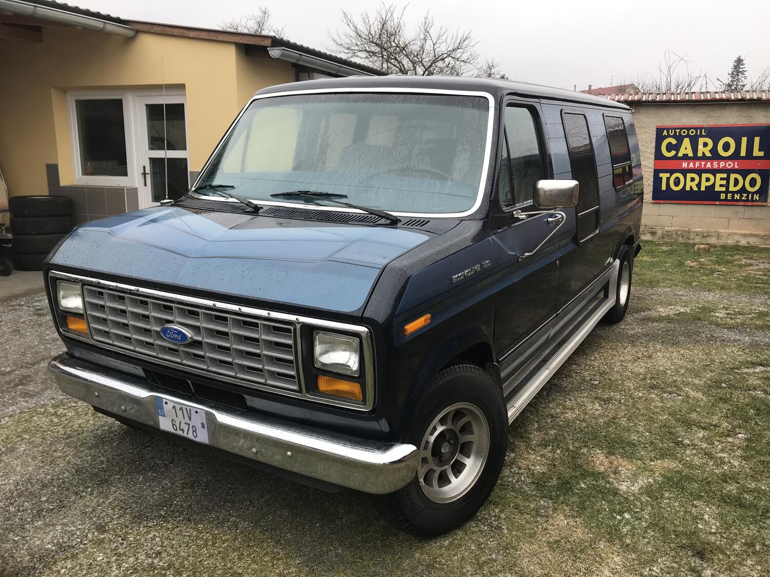 Ford econoline e 150